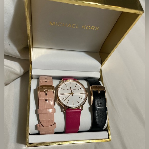 Michael Kors Pyper Interchangeable 3 Leather Strap Watch - Picture 1 of 6
